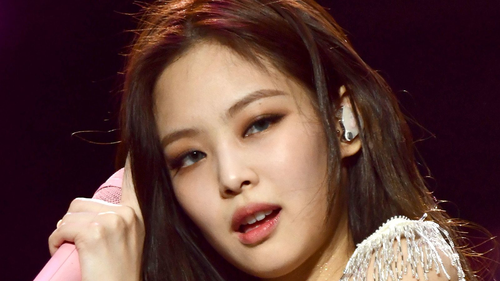 Blackpink's Jennie Sparks Dating Rumors With Another K-Pop Star