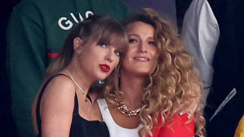 Taylor Swift hugging Blake Lively