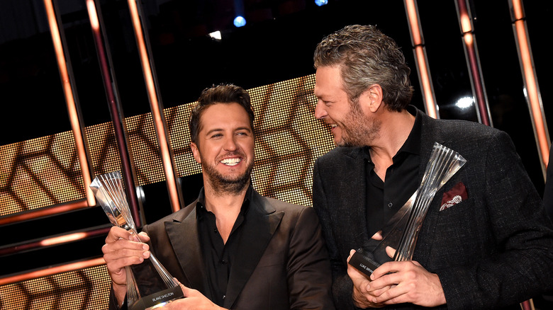 Luke Bryan, Blake Shelton smiling