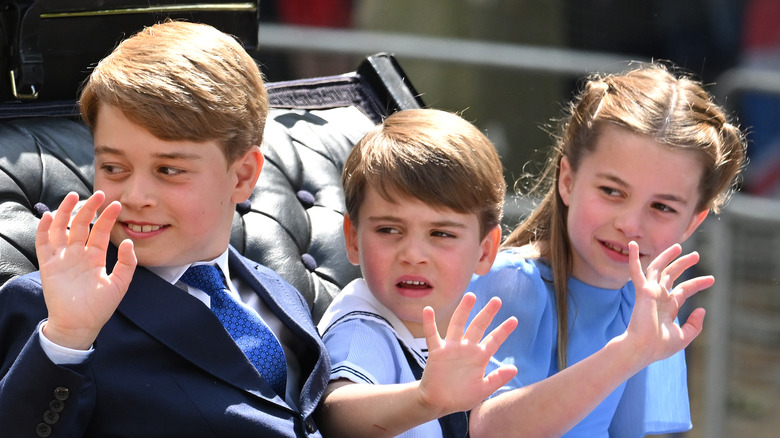 Prince George, Prince Louis, Princess Charlotte waving