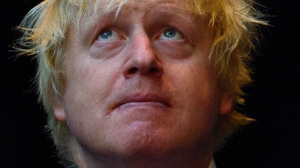 Boris Johnson in mask