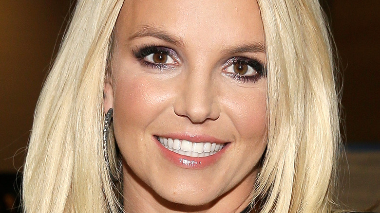 Britney Spears straight hair