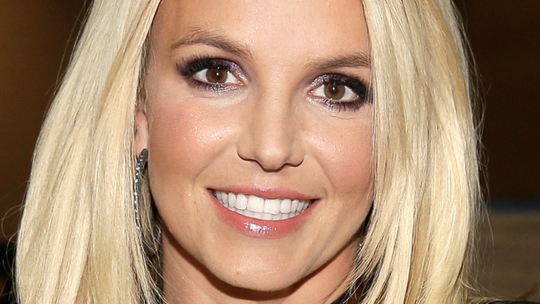 Britney Spears teeth