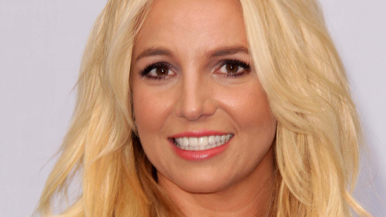 Britney Spears yellow hair