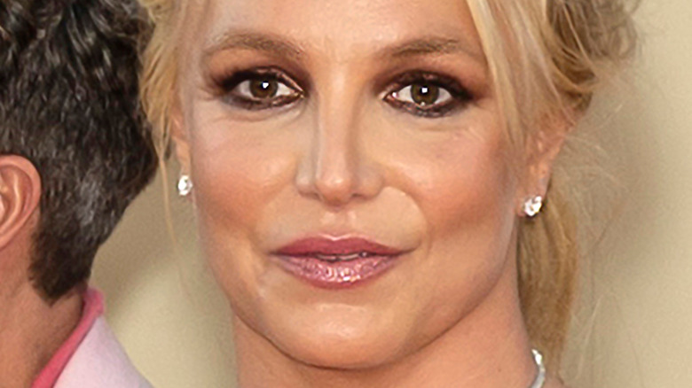 Britney Spears eye makeup
