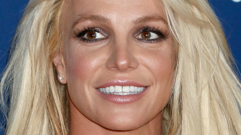 britney spears smiling