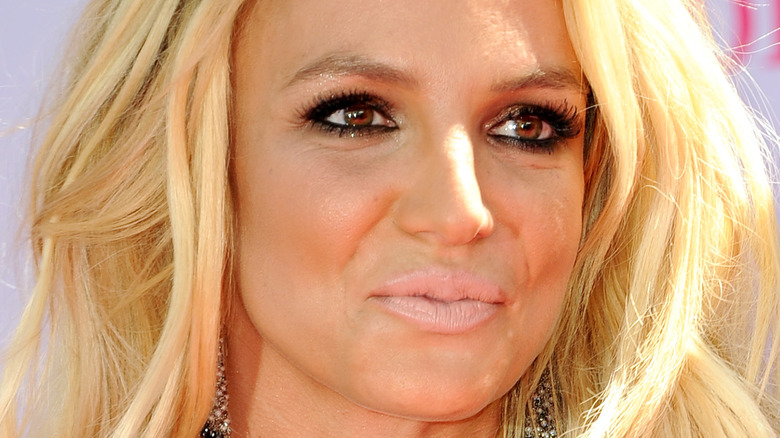 Britney Spears with nude lip