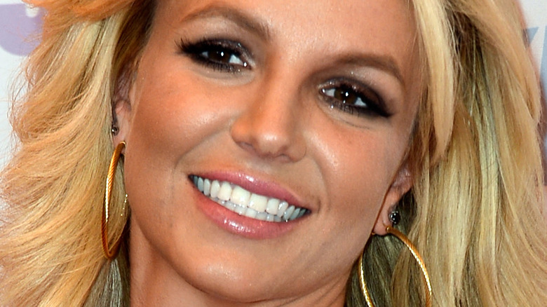 Britney Spears straight teeth