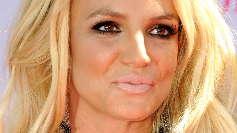 Britney Spears posing on the red carpet