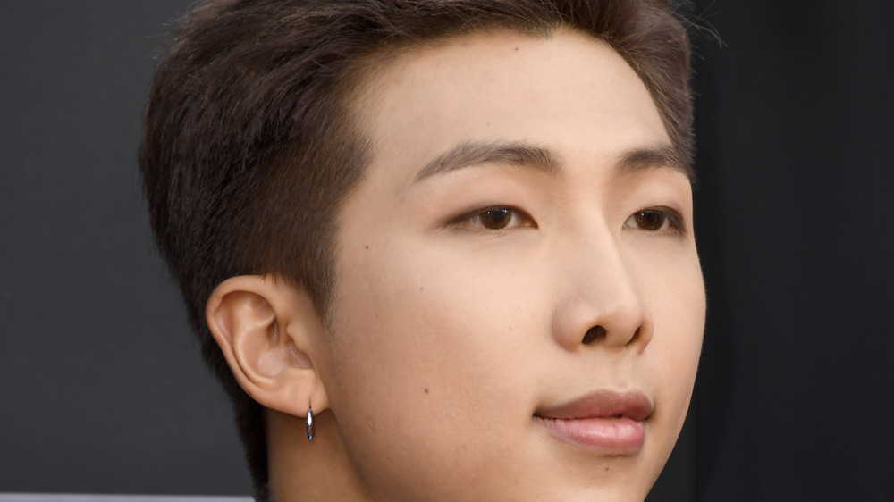 BTS' RM posing red carpet