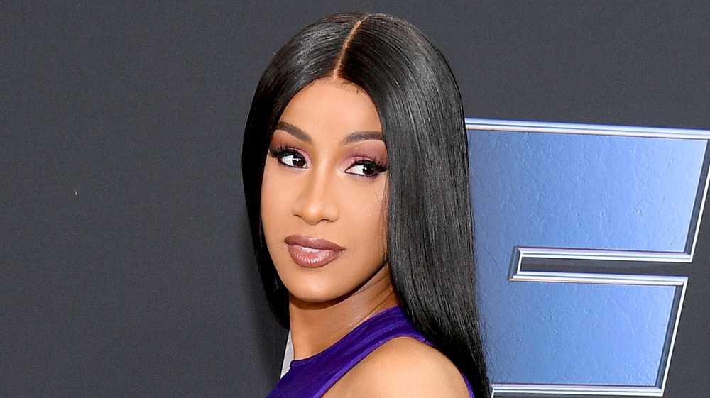 Top 5 Best Cardi B Hairstyles – Charcoal Ink