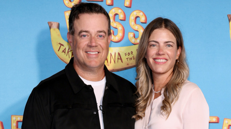 Carson Daly and Siri Pinter pose in 2025