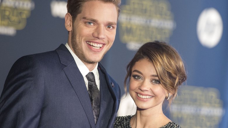 Dominic Sherwood and Sarah Hyland