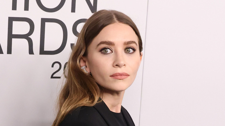 Ashley Olsen green eyes