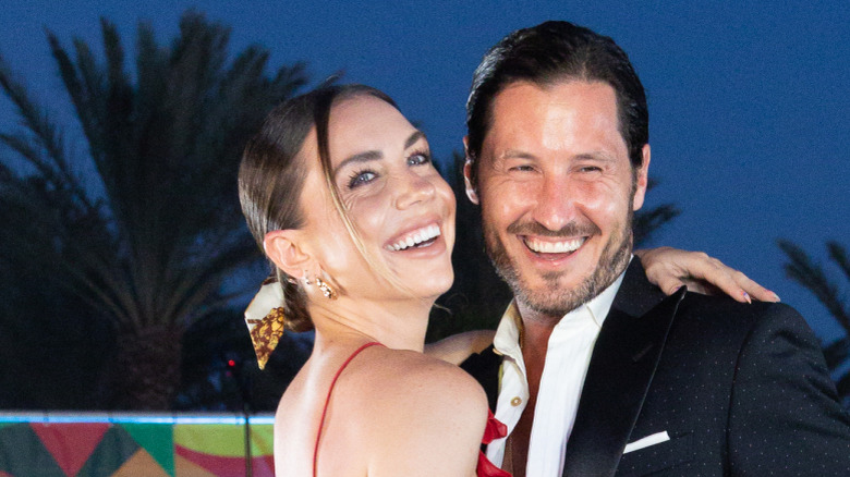 Jenna Johnson and Val Chmerkovskiy smiling