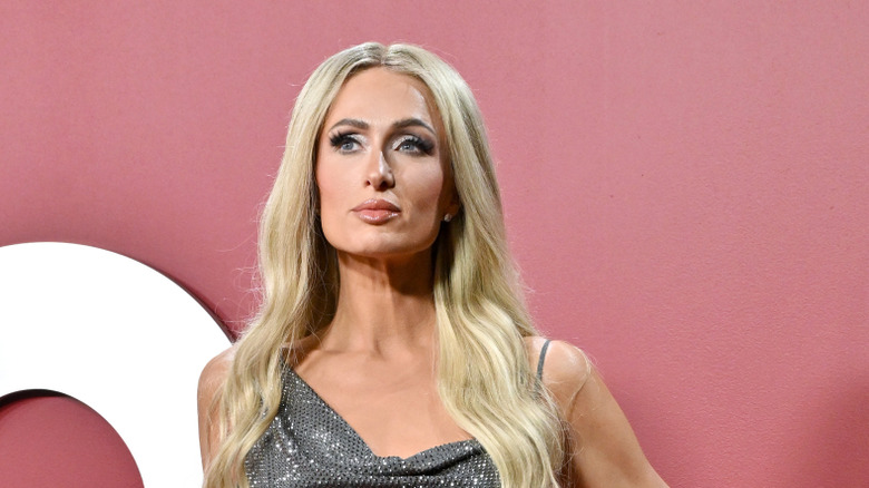 Paris Hilton, pouting