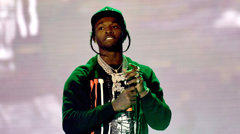 Pop Smoke performing