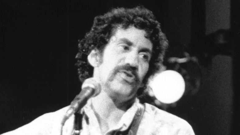 Jim Croce performing