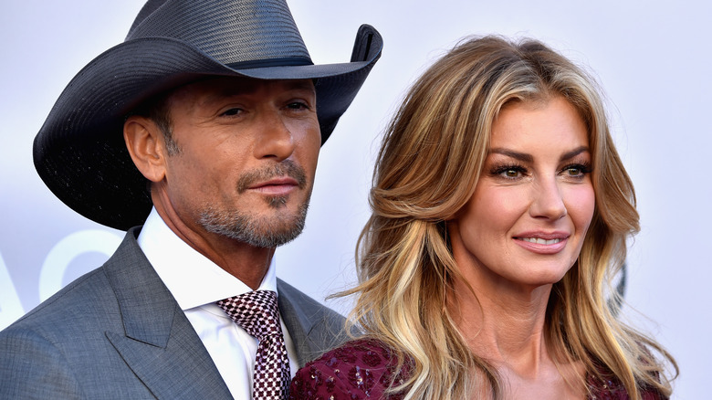 Tim McGraw, Faith Hill smiling