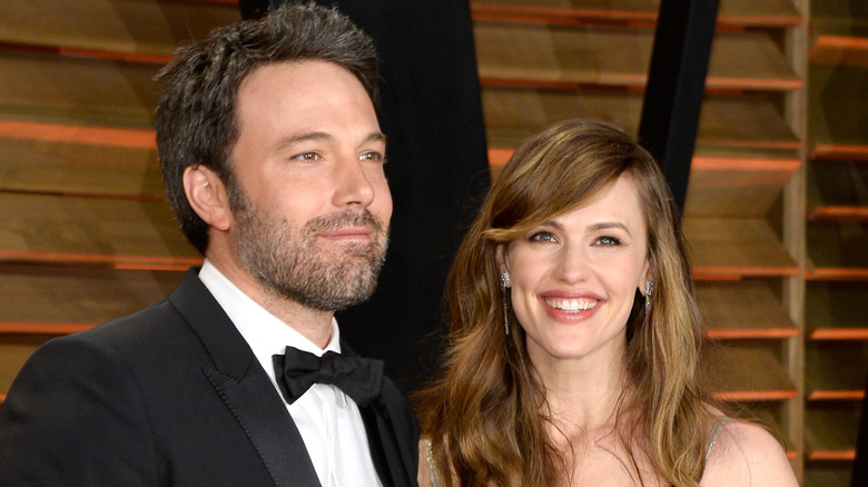Ben Affleck and Jennifer Garner posing