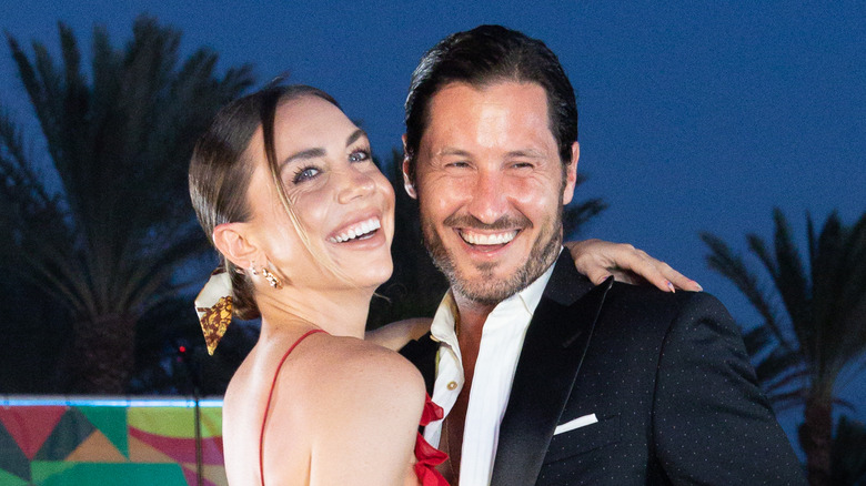 Jenna Johnson and Val Chmerkovskiy smiling