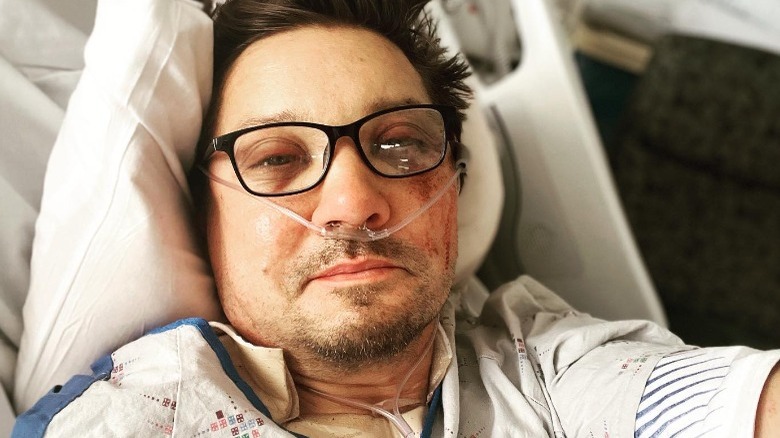 Jeremy Renner selfie in hospital bed