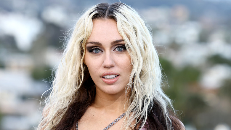 Miley Cyrus with dark roots