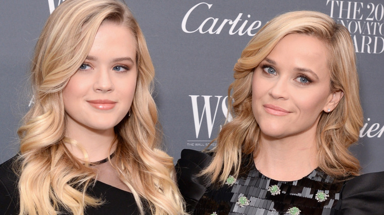 Reese Witherspoon & Ava Phillipe