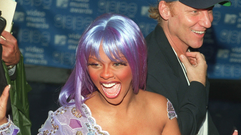 Lil' Kim at the 1999 VMAs