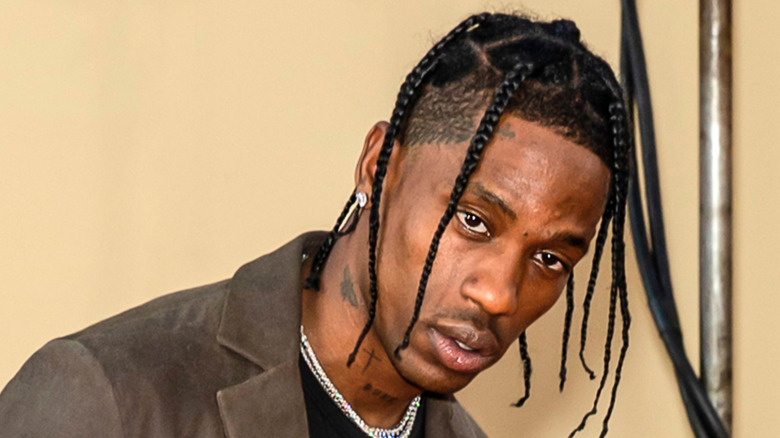 Travis Scott tilting head