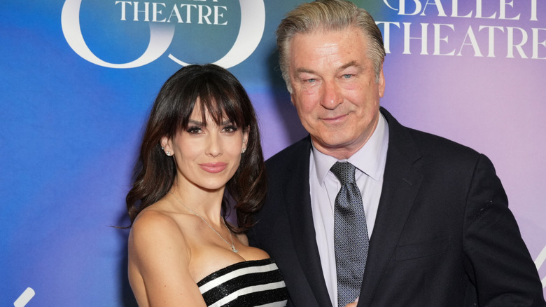 Hilaria Baldwin and Alec Baldwin pose for photos