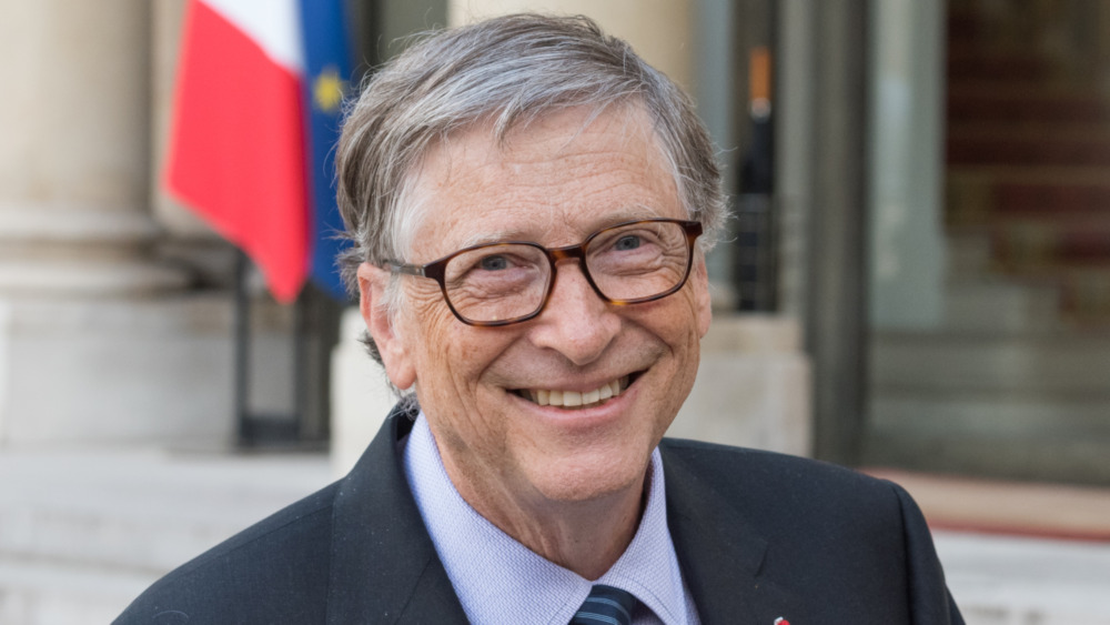 Bill Gates posing for a portrait 
