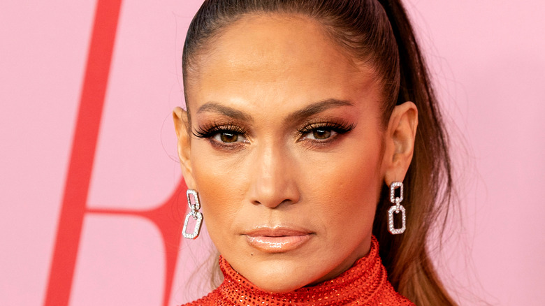 Jennifer Lopez posing