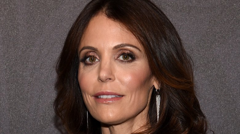 Bethenny frankel earrings 2025