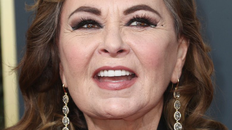 Roseanne Bar standing and talking on the red carpet