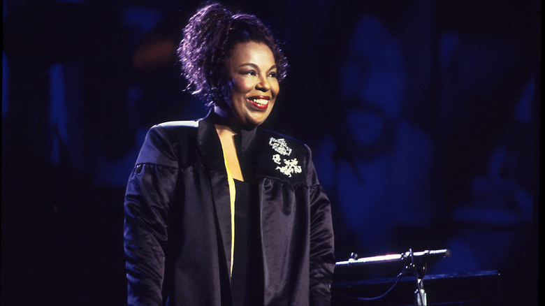 Roberta Flack performing at the Madison Square Garden