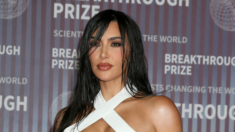 Kim Kardashian rocks wet hair at the 2024 Breakthrough Prize Ceremony