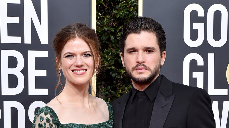 Rose Leslie and Kit Harington posing