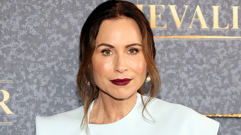 Minnie Driver posing for pictures