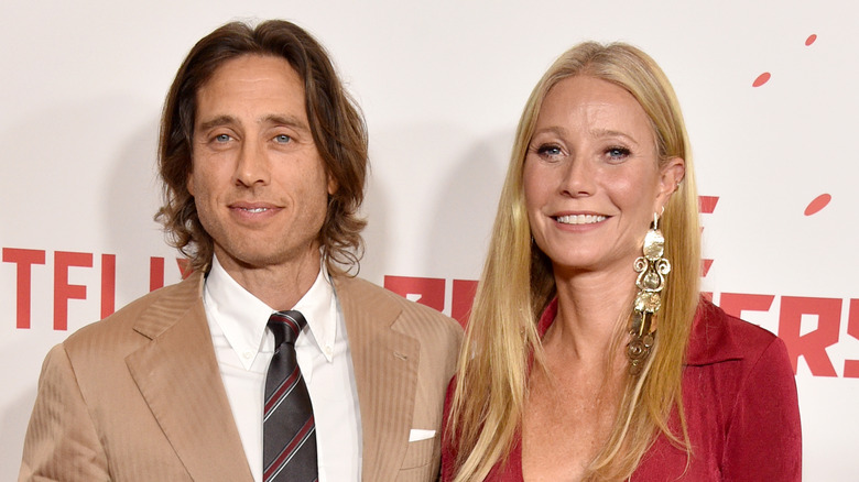 Brad Falchuk and Gwyneth Paltrow posing and smiling