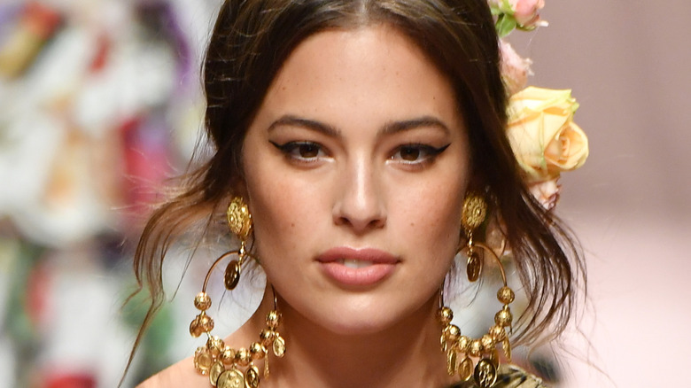 Ashley Graham sporting golden earrings
