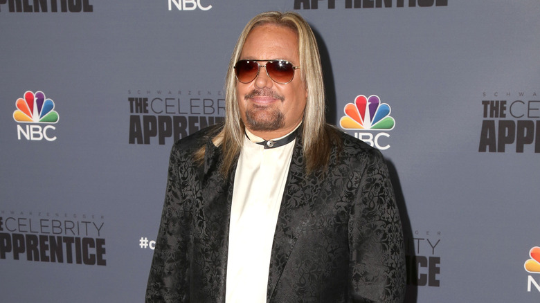 Vince Neil posing