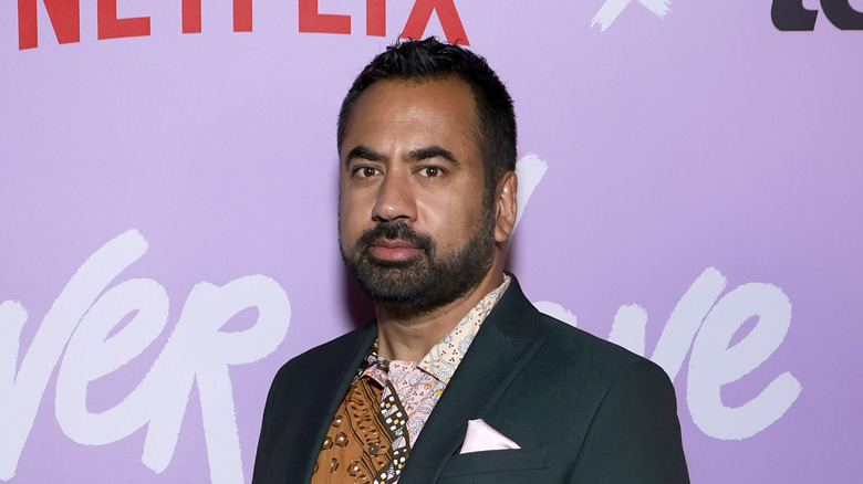 Kal Penn posing at an event