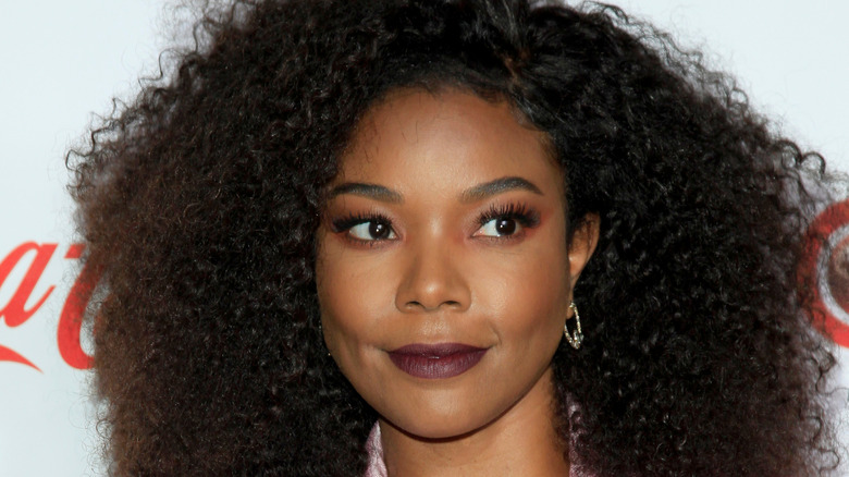 Gabrielle Union shows off her natural curls