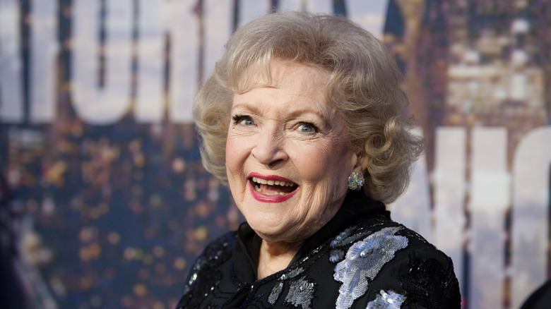 Betty White on the red carpet for Saturday Night Live anniversary special