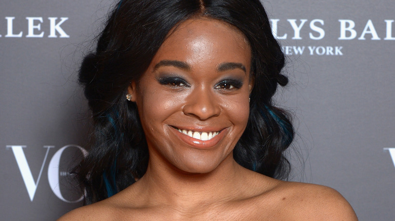 Azealia Banks smiling 