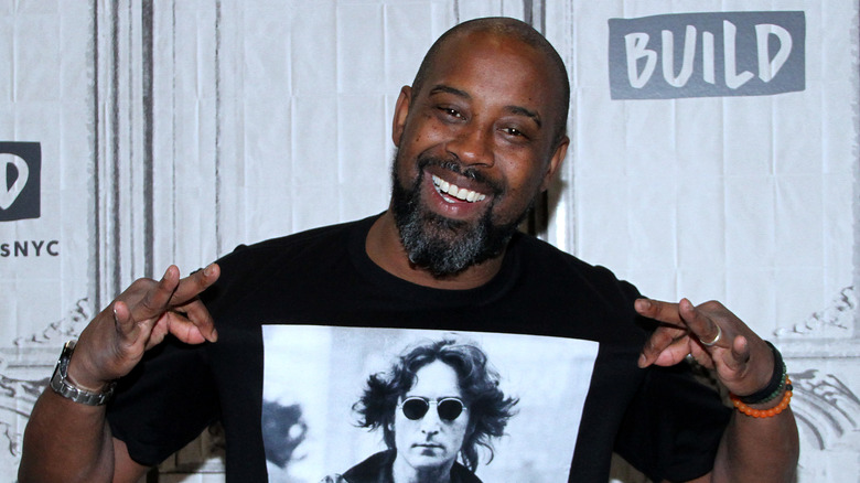 Kenny Anderson poses for a photo