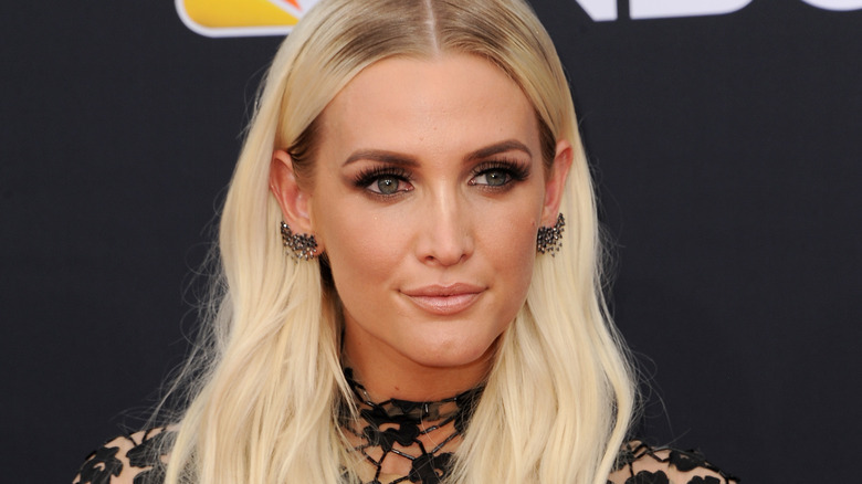 Ashlee Simpson at event