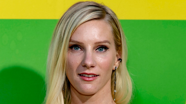 Heather Morris with straight hair