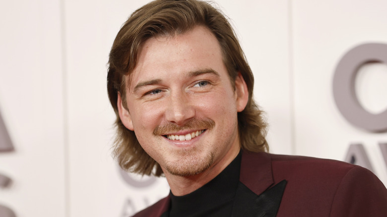 Morgan Wallen on a 2022 red carpet